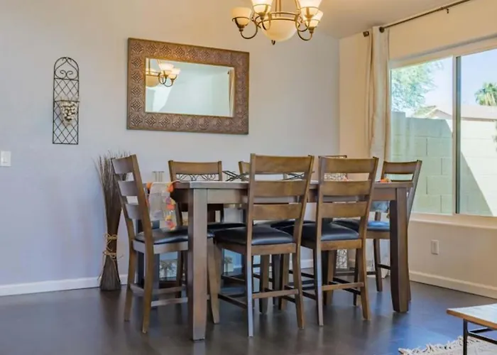 Serene Escape And Modern Comfort Pool Heater Bbq Holiday home