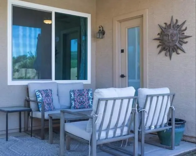 Serene Escape And Modern Comfort Pool Heater Bbq Holiday home Sun Lakes