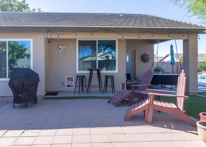 Serene Escape And Modern Comfort Pool Heater Bbq * Sun Lakes